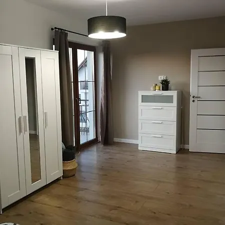 Corvus - Dom Apartamentowy וילה